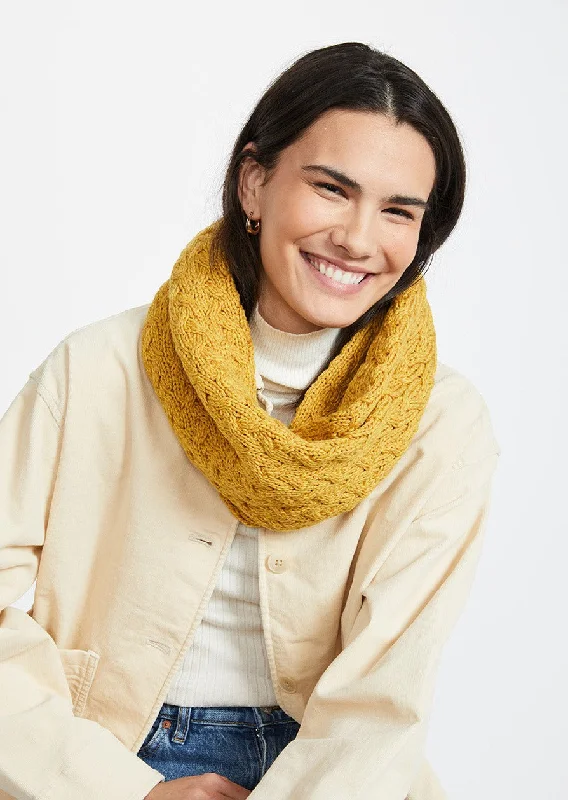 Scarves in thin silk -Aran Infinity Cable Scarf | Yellow