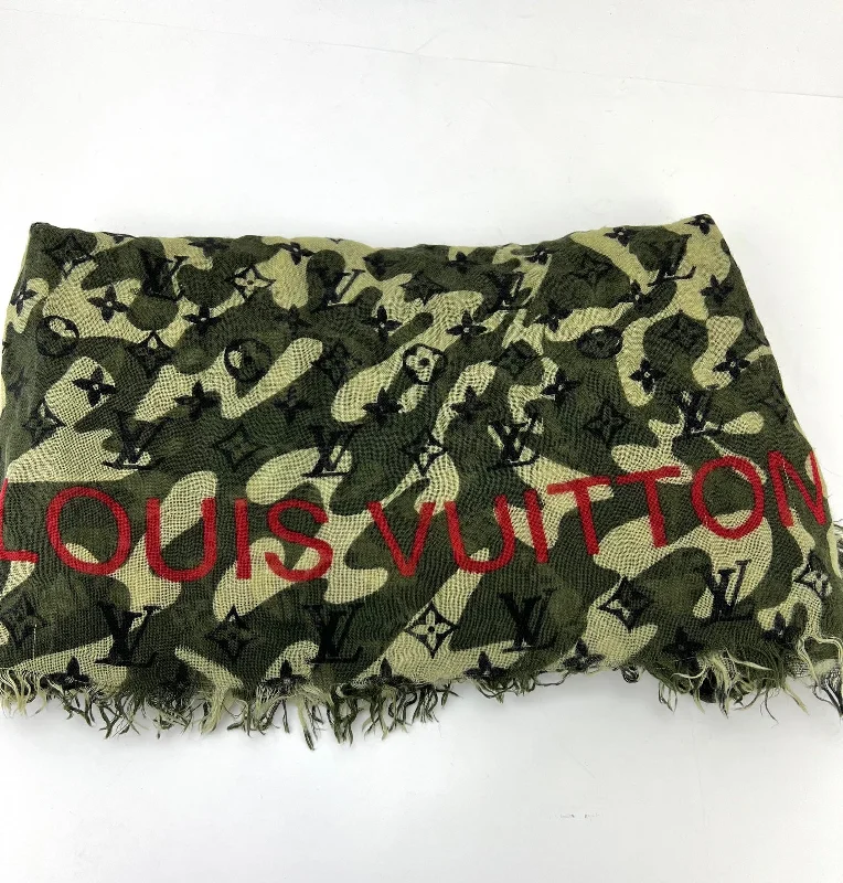 Scarves with playful prints -LOUIS VUITTON Green TAKASHI MURAKAMI Monogramouflage Shawl Stole Scarf