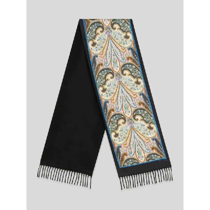 Scarves in light styles -CLOTH AND TWILL SCARF