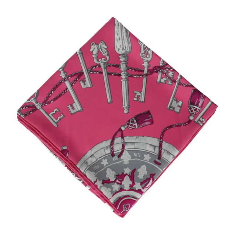 Scarves for mild evenings -Hermes  pink Silk Scarf (Pre-Owned)