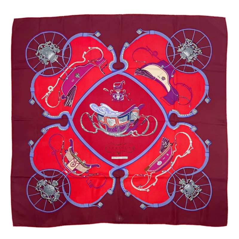 Scarves for group photos -Hermes  Silk Scarf (Pre-Owned)