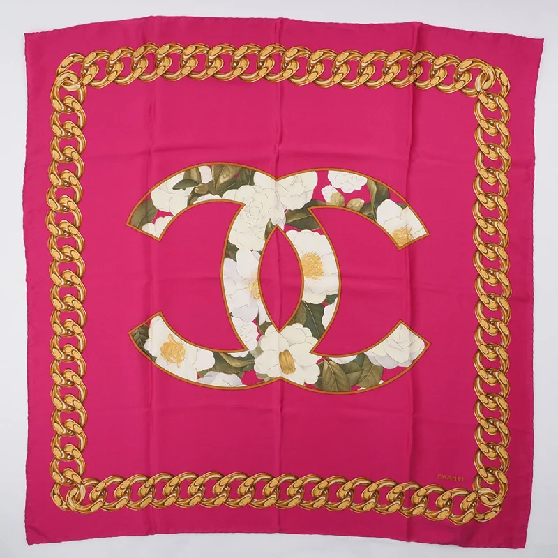 Scarves with nature prints -Chanel  Silk Scarf (Pre-Owned)