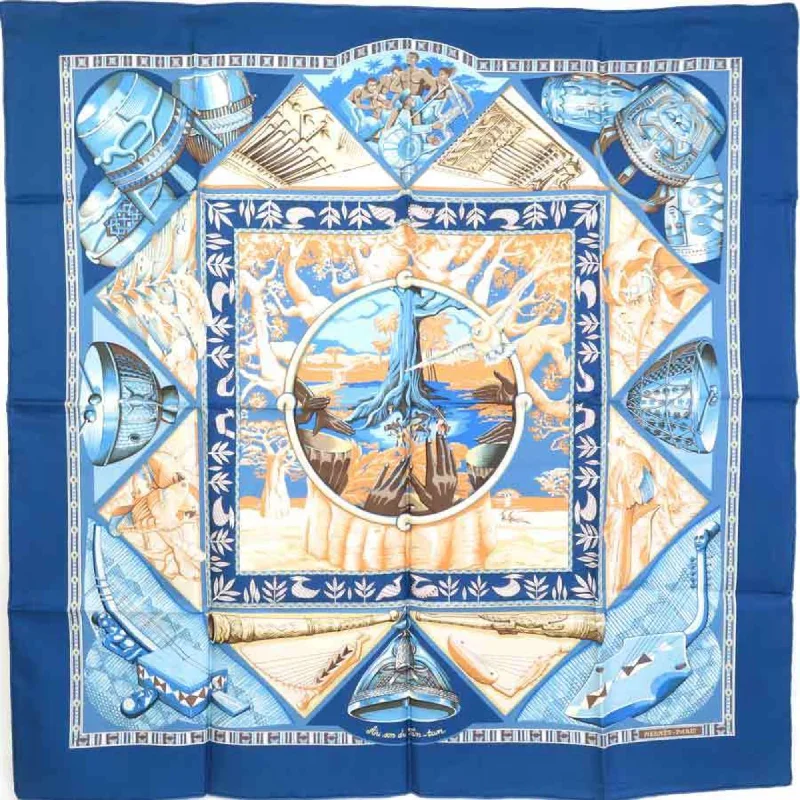 Scarves in natural tones -Hermes  Silk Scarf (Pre-Owned)