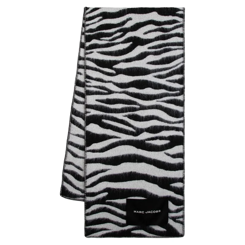 Scarves with subtle elegance -Zebra Scarf - Marc Jacobs - Wool - Black