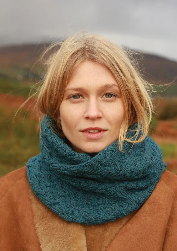 Scarves with vivid tassels -Aran Infinity Cable Scarf | Irish Sea