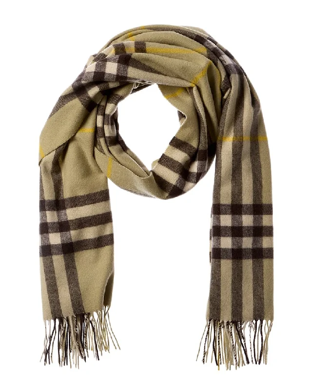 Scarves with check patterns -Burberry Giant Check Reversible Cashmere Scarf