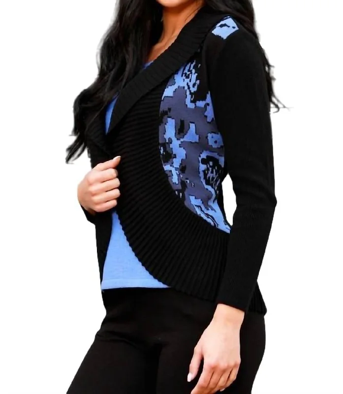 Scarves in light styles -Signature Wrap With Pin In Black/periwinkle