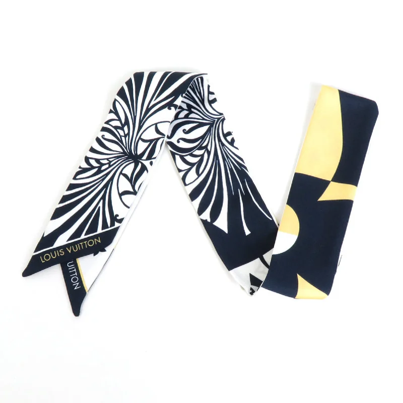 Scarves in thin fabrics -Louis Vuitton  Navy  Silk Scarf (Pre-Owned)