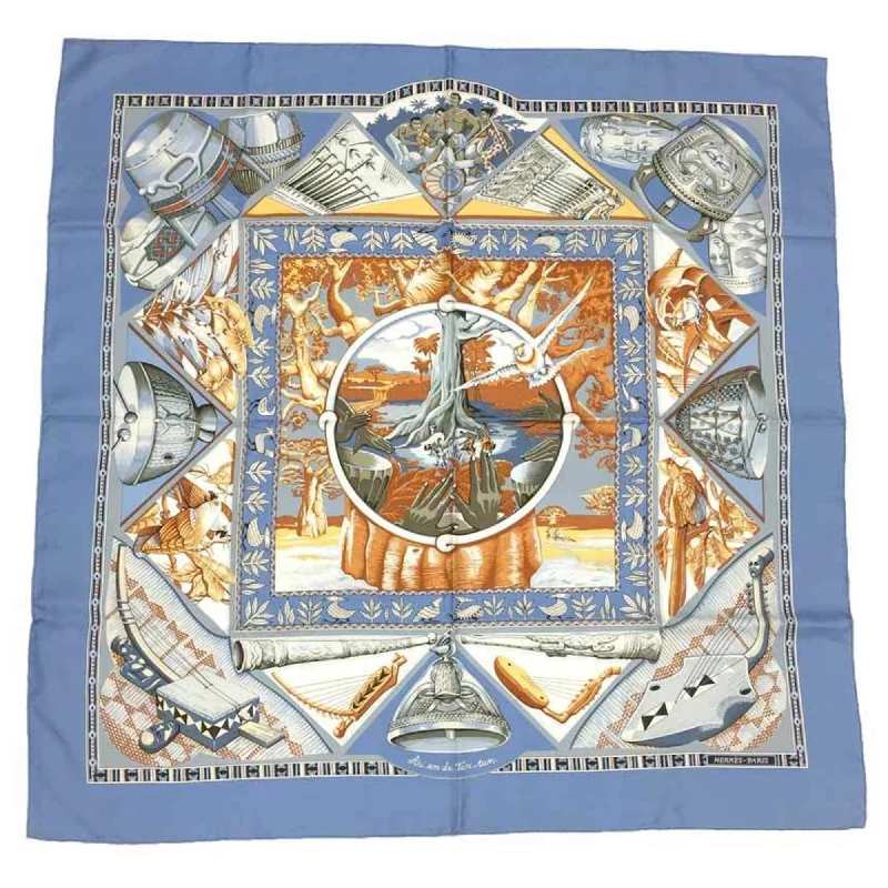 Scarves with stitched details -Hermes  Silk Scarf (Pre-Owned)