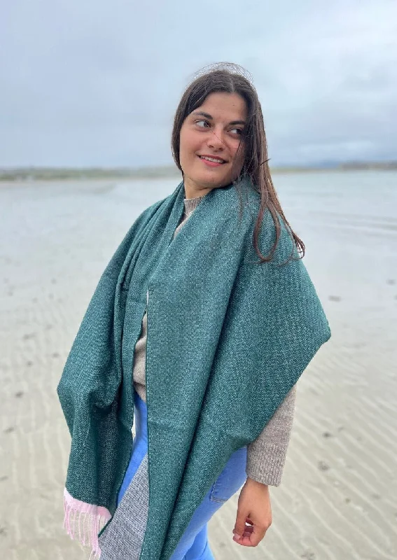 Scarves with island vibes -McNutt Cashmere Wrap | Alpine Reversible