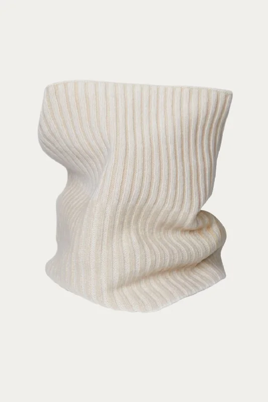 Scarves for spring trends -Chunky Rib Snood In Camel/white