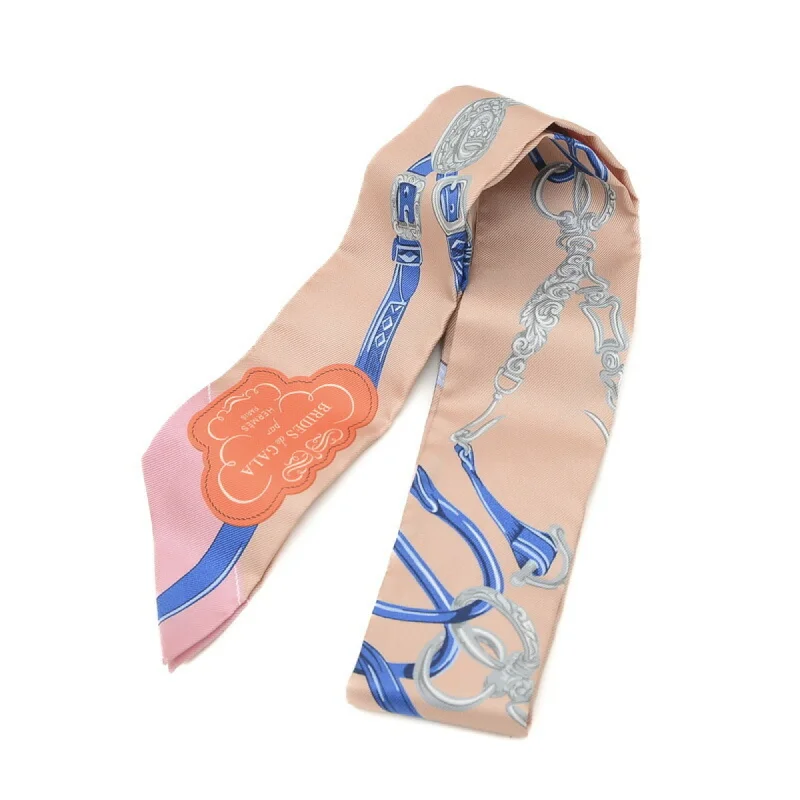 Scarves in staple designs -Hermes Silk Scarf (Pre-Owned)